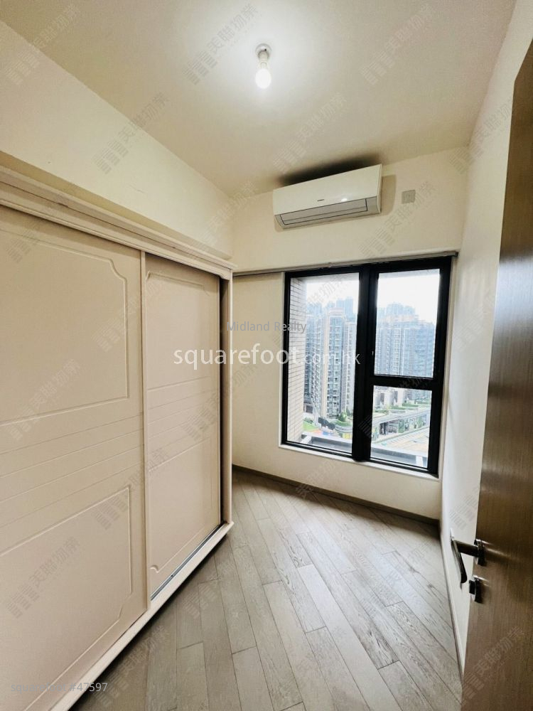 The Wings Rental 3 Bedrooms , 3 Bathrooms 841 ft²