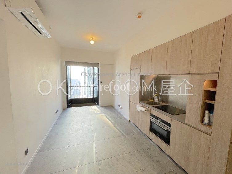 Bohemian House Sell 2 Bedrooms , 1 Bathroom 488 ft²