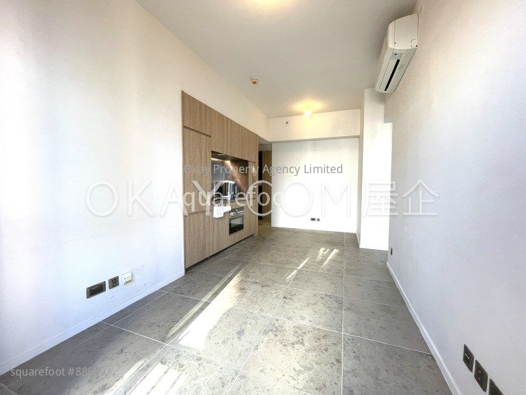 Bohemian House Sell 2 Bedrooms , 1 Bathroom 488 ft²