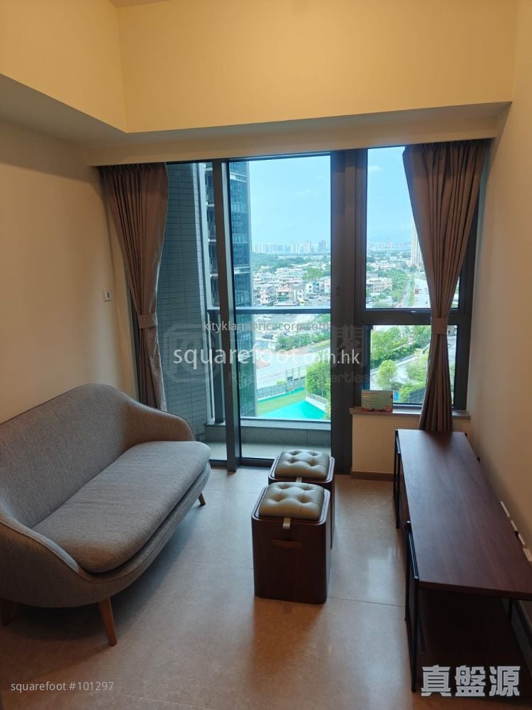 Novo Land Rental 298 ft²