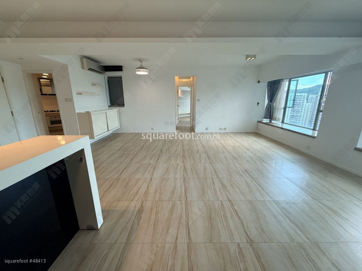 Tierra Verde Sell 1,198 ft²