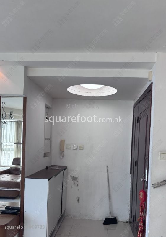 Galaxia Sell 1,271 ft²
