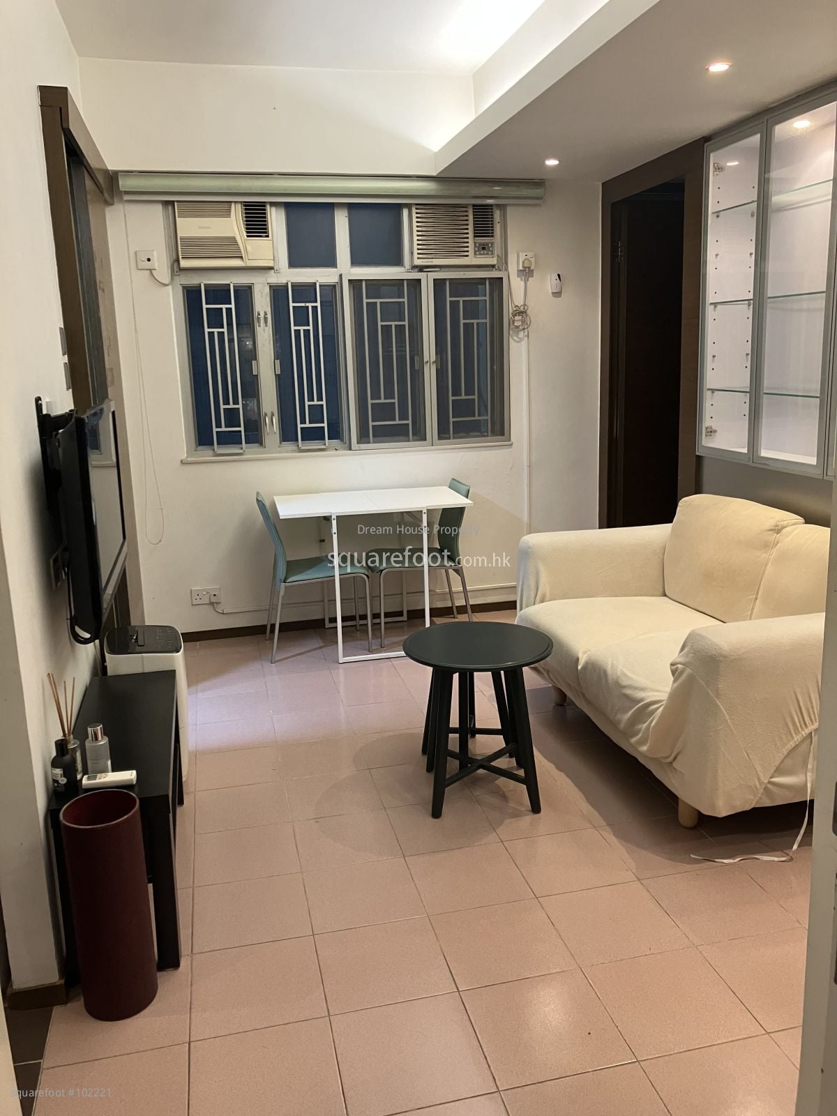 Paul Yee Mansion Rental 1 Bedroom , 1 Bathroom 337 ft²